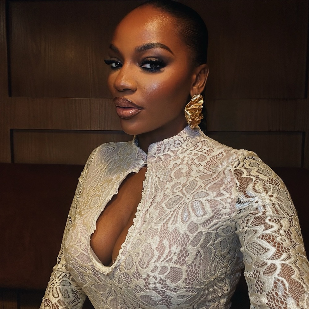 Meet your Posher, Asiyami